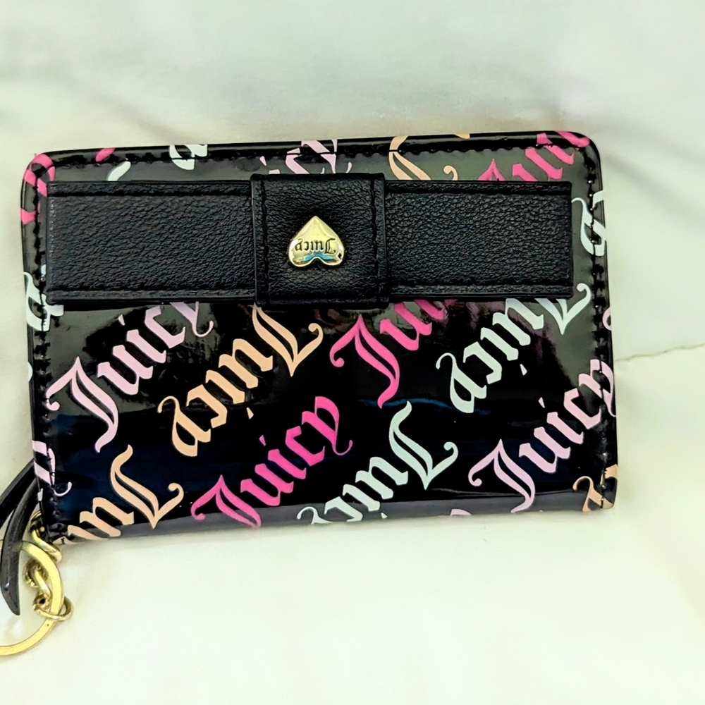 Juicy couture wallet